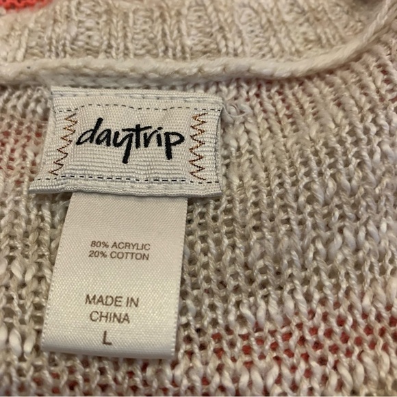 Women’s Daytrip Scoop Neck Sweater - Picture 4 of 5